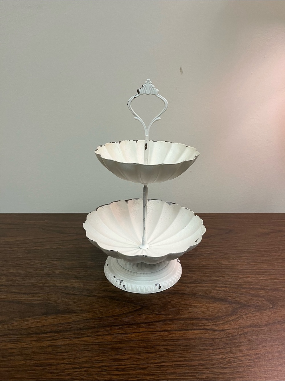 Trinket Jewlelry Dish Metal Teared Whitewash